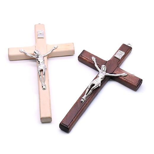 Dřevěný kříž s poutkem