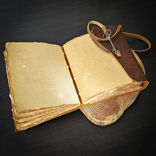 Nadčasový kožený zápisník s ručně vyrobeným papírem Timeless Journal A5
