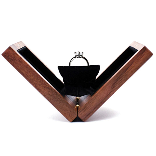 Luxusní dárková krabička na prsten dřevěná